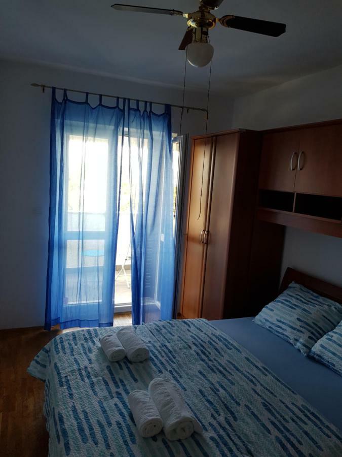 Apartment Doris Кострена Екстериор снимка